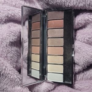 Clinical  Neutral Territory 2 Eyeshadow Palette